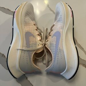 Like New Nike Sneakers